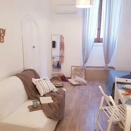 Enjoy - Palazzo Del Lauro * Bari